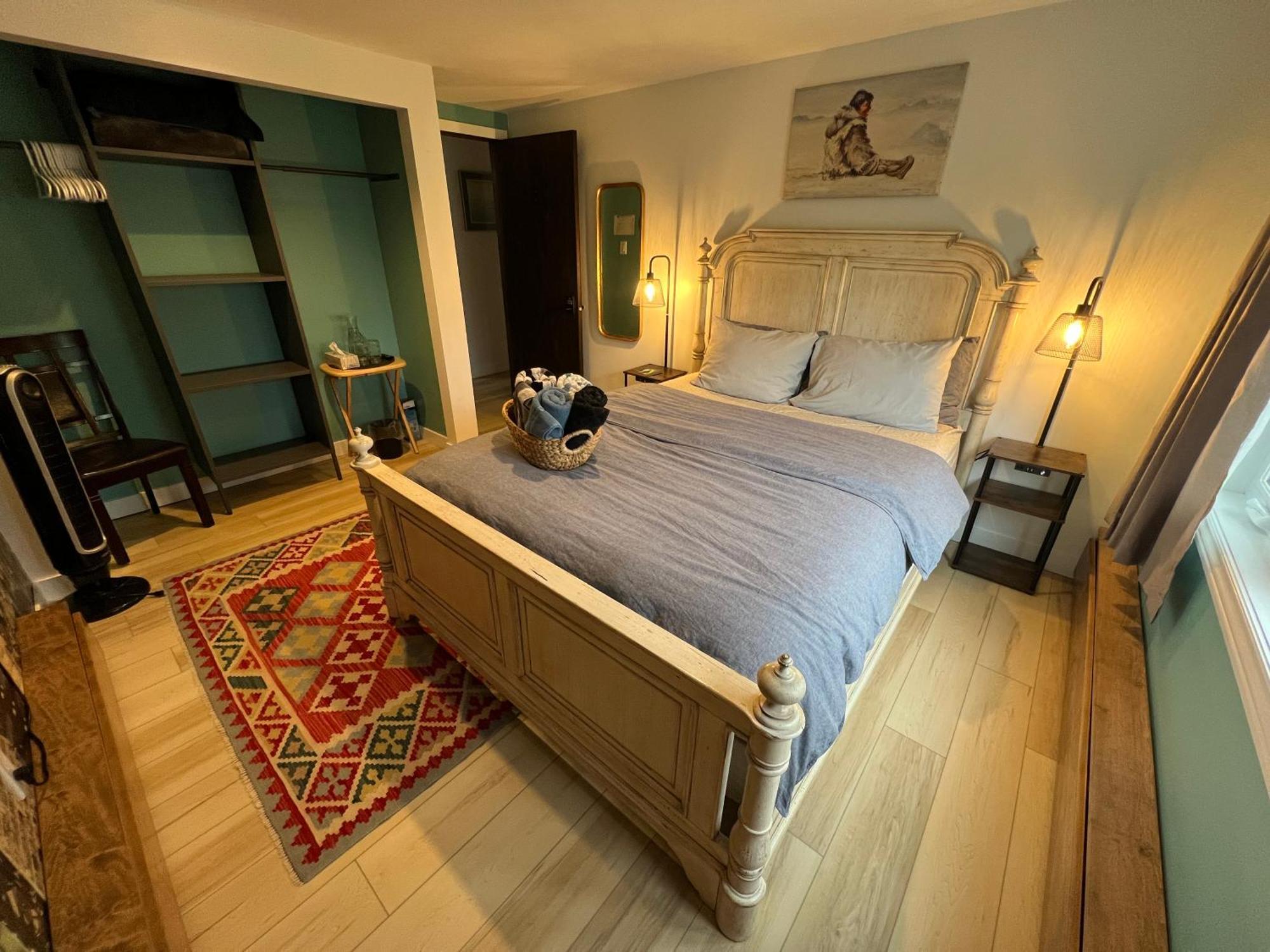好丘。Hacho House Bed & Breakfast Yellowknife Ngoại thất bức ảnh